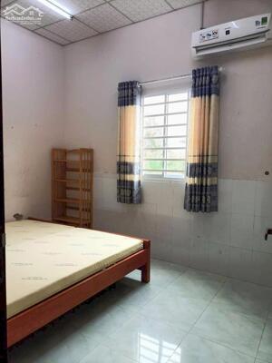 CHO THUÊ NHÀ NGUYÊN CĂN , NỘI THẤT MÁY LẠNH,4.5TR/ THÁNG