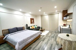 cam kết nhà thật giá thật. cho thuê studio d''capitale. giá cực tốt chỉ 11.5tr/tháng. full nội thất