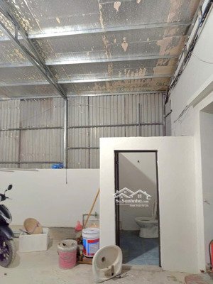 170m nhà xưởng khu vực phường thanh trì, container ra vào, bảo vệ 24/7, giá 15tr/th