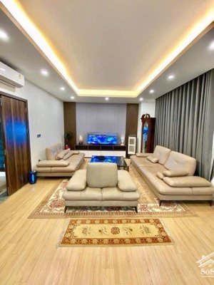 (gấp) bán nhà hoàng cầu, phân lô, vỉa hè, thang máy, gara ô tô. dt 72m2 - mt 4m. giá 27 tỷ.