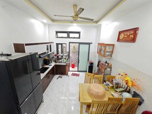 nhà hxh 3 tầng 62m2, đường ngô chí quốc, bình chiểu thủ đức, + dt: 62m2,đường xe tải lh 