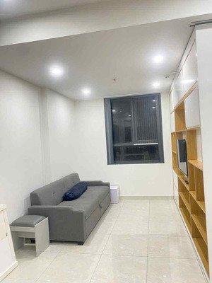 tìm người ở ghép (ưu tiên nữ 2k3 - 2k4 đang đi thực tập hoặc đi làm, cb tốt nghiệp)