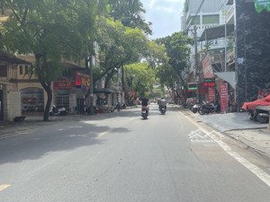 bán nhà riêng tuyệt đẹp oto tránh lô góc,hoàng văn thái,vị trí tuyệt đẹp,gần ngã 3 lê trọng tấn