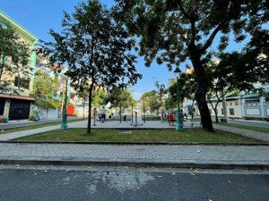 bán gấp nhà mặt phố tại phường tân thuận đông, quận 7, tp.hcm 24 tỷ, 108m2