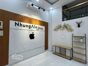 cho thuê nhà hẻm xh đường 3/2, p10, q10
- dt: 5x7m, kết cấu 1 trệt, 1 lửng, 2 lầu, 2 phòng ngủ