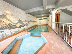 cho thuê biệt thự bể bơi phố tô ngọc vân quảng an tây hồ hà nội