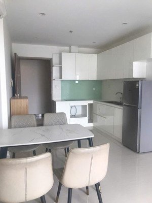 cho thuê căn hộ 2pn full nội thất view hồ bơi khu rainbow, vinhomes grand park