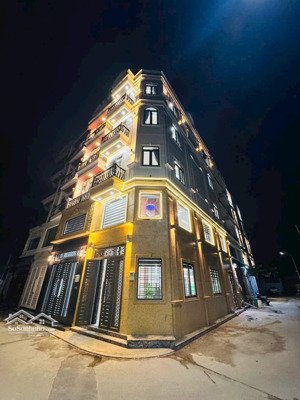 nhà đẹp góc 2 mặt tiền vip mã lò, 4x13m, đúc 5 tấm, full nội thất, hẻm 7m, giá 8.2 tỷ tl