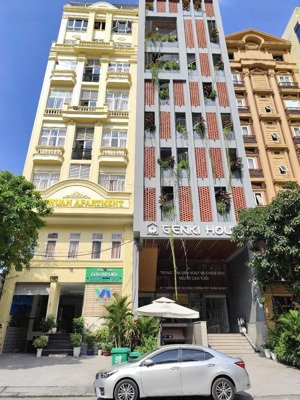 bán gấp tòa nhà chdv đường ngô văn năm, p bến nghé q1, 6x27, 8 tầng, hđt 250tr/th, giá 112 tỷ