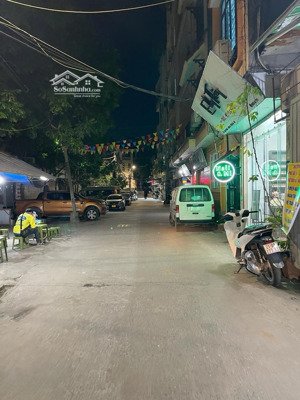nhà phố nguyễn chí thanh, đống đa mặt tiền 8m sổ vuông kd sầm uất giá 23 tỷ lh 