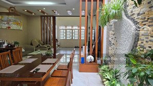 bán nhà đẹp trung tâm vũng tàu, 1 trệt 2 lầu, 250m² sàn, 4pn, ô tô vào tận nhà, gần biển