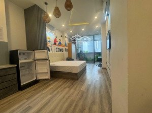 tòa nhà 6 tầng, 1 tum gồm 16 phòng, trong đó 11 phòng có bếp. có hđ thuê 40tr/ thánglh: 
