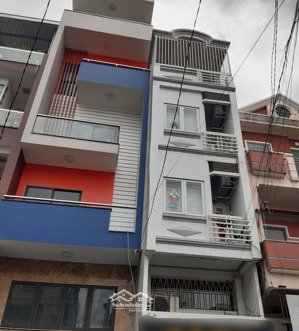 4 tầng, 4pn, 4wc. nhà nguyên căn mặt tiền hòa hảo, p5, q10 - 20 triệu/th