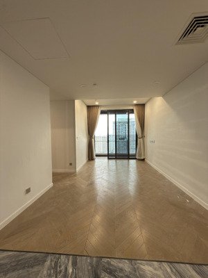 bán nhanh căn góc 2pn tầng cao - tháp east - sẵn sổ tại lumiere riverside - cắt lỗ