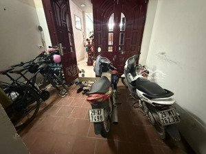 nguyễn cao gần phố nhà đẹp gỗ lim 5 tầng 34/38m2 giá 9,85 tỷ