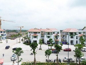 16,5 tỷ bt mặt sông lễ hội tặng 1001 tiện ích vô giá sun urban hà nam bt 175m2 ck 15% vay 70% k lãi