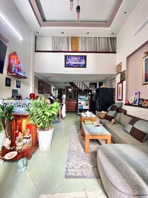 ngộp bank giảm mạnh 500 triệu, nhà âu cơ hxh vào nhà, 2 tầng khu dân trí