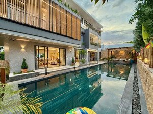 bán biệt thư siêu đẹp sát sông hàn, khu nam việt á, có hồ bơi, nội thất cao cấp, có hầm oto