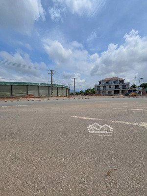 vị trí đắc địa -mt đường 28 chủ ngộp nhượng lại giá đầu tư