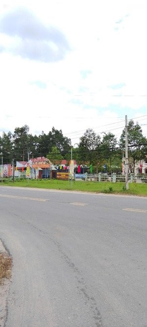 bán nhanh lô đất đẹp vị trí vàng mặt tiền dt 749b, 405.7m², có thổ cư đầu tư sinh lời cao