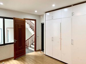 bán nhà 81m2, 4 tầng ngõ to đường tây mỗ phù hợp cả ở và kinh doanh