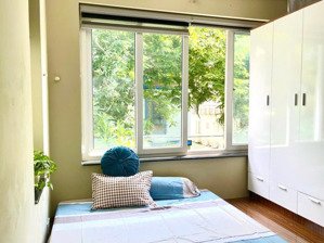 cho thuê chdv ban công/cửa sổ full nt cao cấp khu pmh, sc, rmit, kcx, crescent mall