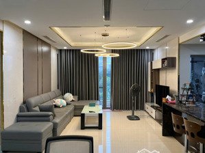 hot-cần bán gấp căn hộ riverpark premier. dt: 135m2. giá: 15tỷ, nhà đẹp, view sông. lh: 