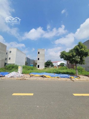 bán đất gần đường dt747 chỉ 200m phường an phú 68m2 full tc giá 2,4 tỷ cách vòng xoay an phú 1km