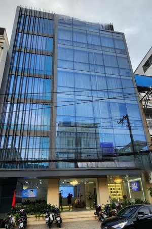 cho thuê tòa office mặt tiền trung tâm p12 quận 10, dtsd~1200m2 ngang 8 đầy đủ pccc và tm giá 120tr