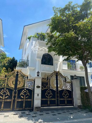 chính chủ bán biệt thự hồ bơi khu compound eden nguyễn văn hưởng, quận 2. 338m2, 3 tầng. giá 99tỷ