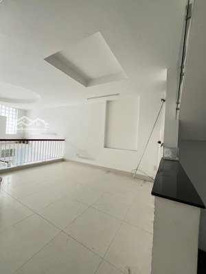 bán gấp nhà mặt tiền ngô quyền kẹp kiệt 2 mặt thoáng thuận tiện kinh doanh - giá tốt chỉ 9. x tỷ