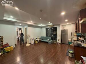 Em cần cho thuê căn hộ full nội thất tại Rice Sông Hồng. S:68m2, 2 ngủ 2wc. Giá: 8tr/tháng.