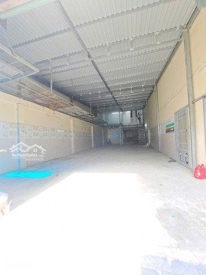 cho thuê kho xưởng 6,6x20m, lửng, tải 8tấn, điện 3pha, giá 13,5tr tl