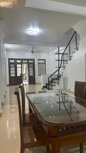 Bán nhà mặt ngõ 121 Kim Ngưu, 55m2, ô tô vào nhà