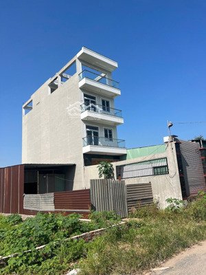 bán nhà mặt phố 132/2b thạnh lộc 29,giá 9,5 tỷ, dt đất 130m2, an phú đông, quận 12, hcm, uy tín