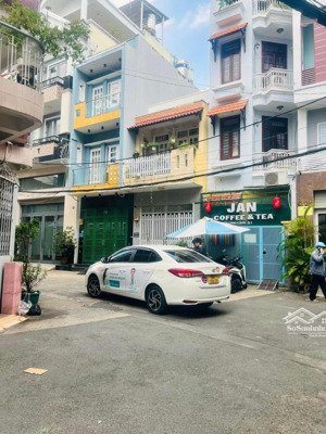 bán nhà hẻm ô tô nguyễn cảnh chân q.1 dt: 4.8 x 18.5m - 5 tầng - hẻm trước nhà 8m gía: 18 tỷ tl