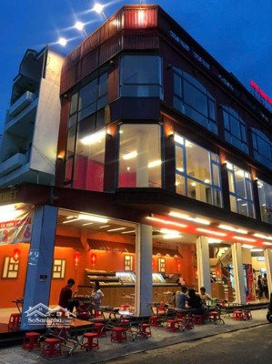 siêu phẩm nhà góc 2 mặt tiền phố ẩm thực - 418a phan xích long - giá cực tốt chỉ 40 triệu/tháng