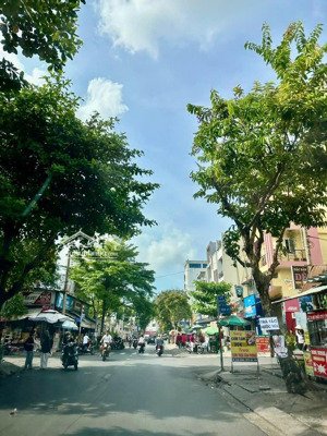 bán gấp biệt thự mặt tiền đường 59 thảo điền quận 2 220m2 4 tầng 39,5 tỷ tl