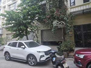 bán liền kề 6 tầng, ô chờ thang máy, kđt phú lương, dt 63m2/mt 5m, phân lô vỉa hè rộng 10m