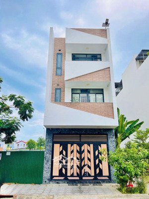 cho thuê nhà đẹp 3 tầng 3 phòng ngủ khu hà quang 1 giá 16 triệu/ tháng