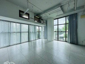 quản lý cho thuê nhiều căn văn phòng giá rẻ từ 10tr/tháng. đa dạng diện tích, thiết kế sang trọng.