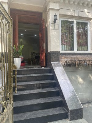 cho thuê tầng trệt làm văn phòng hoặc kinh doanh tại cityland gò vấp