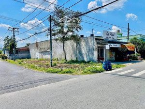 chủ bán đất góc 2 mt180m2, vị trí đẹp gần nhà thờ tân thông hội,540tr- sdt 