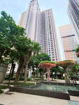 chung cư 136 hồ tùng mậu cầu giấy 100m2 - sổ đỏ