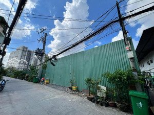 hót hàng hiếm - giá đầu tư -bán lô đất - phường phú thuận , quận 7 tp hcm giá chỉ 60tr/m2