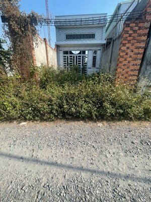 chủ kẹt tiền bán nhanh lô đất cách đường nguyễn kim cương, củ chi 20m, 140m2, shr, 1,7 tỷ.