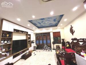 NHÀ BIÊN GIANG PHÂN LÔ VỈA HÈ ĐƯỜNG 2ÔTÔ TRÁNH