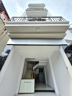 nhà mới kim chung- hoài đức xây độc lập 35m x 4 tầng 4 phòng ngủ có gác lửng chỉ 4,95 tỷ