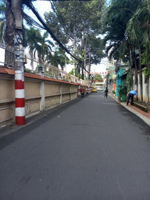 bán nhà gần nhà ga t3 sân bay tân sơn nhất phan thúc duyệt 5x30m giá 38 tỷ