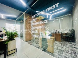 văn phòng cao cấp 170m² - full nội thất - giá chỉ từ 6x - ngay ung văn khiêm, bình thạnh